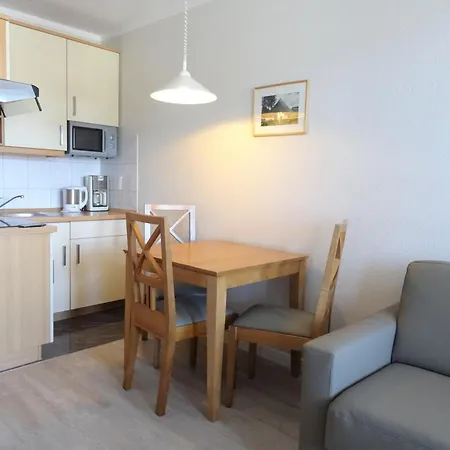 Seepark Fuer 3 Personen Apartment Sellin (Rugen)